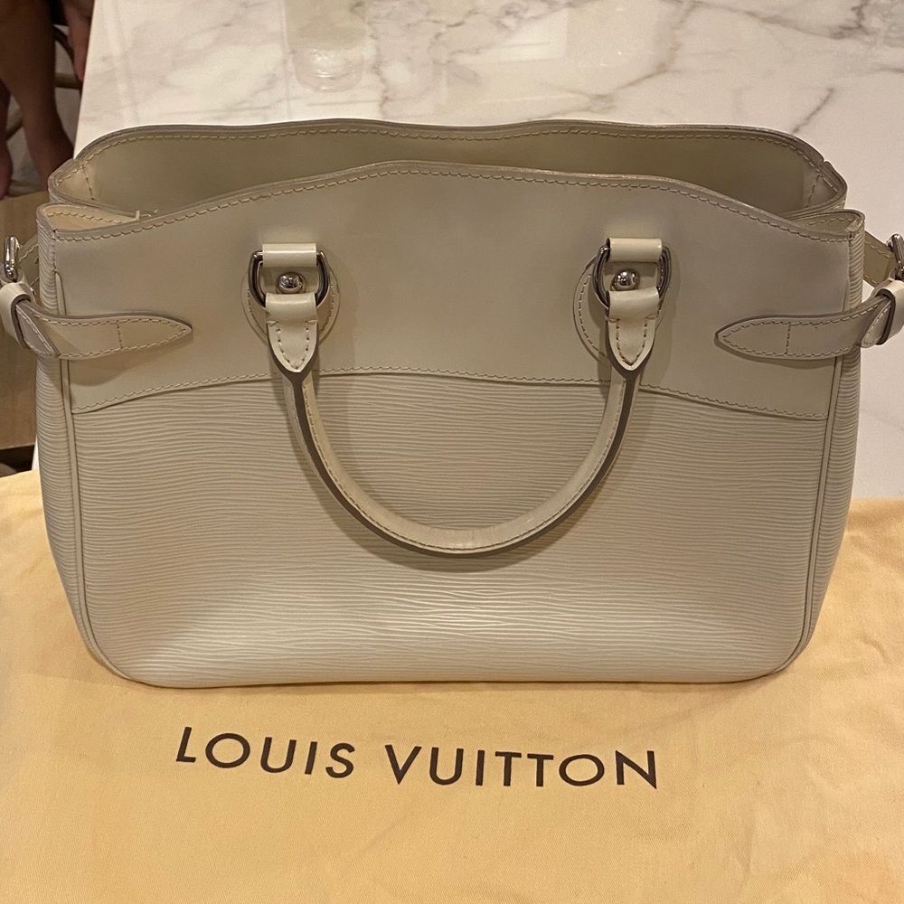 Louis Vuitton Epi Passy PM